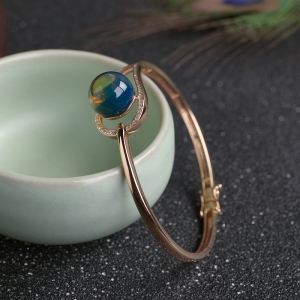 53.5mm18K天空蓝多米蓝珀手镯
