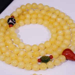 7mm鸡油黄蜜蜡108佛珠