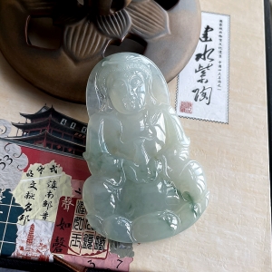 糯冰种飘花翡翠观音吊坠