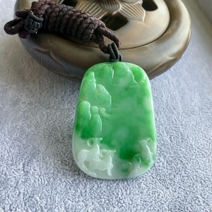 糯冰种翠绿翡翠三羊开泰吊坠