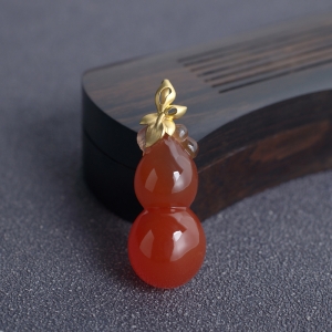 18K冰红南红葫芦吊坠