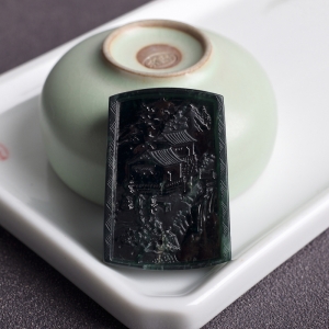 糯冰种墨翠山水意境吊坠