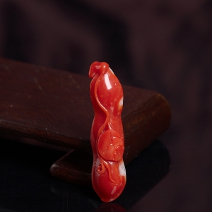 阿卡珊瑚福豆吊坠