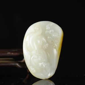 籽料和田白玉貔貅吊坠