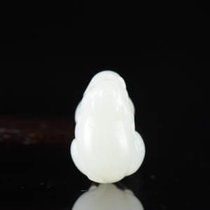 籽料和田白玉太平有象吊坠