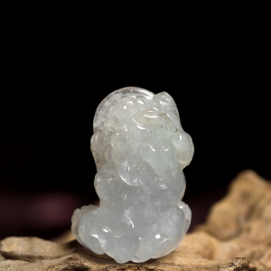 糯冰种翡翠貔貅吊坠