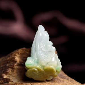 糯种黄加绿翡翠白菜吊坠