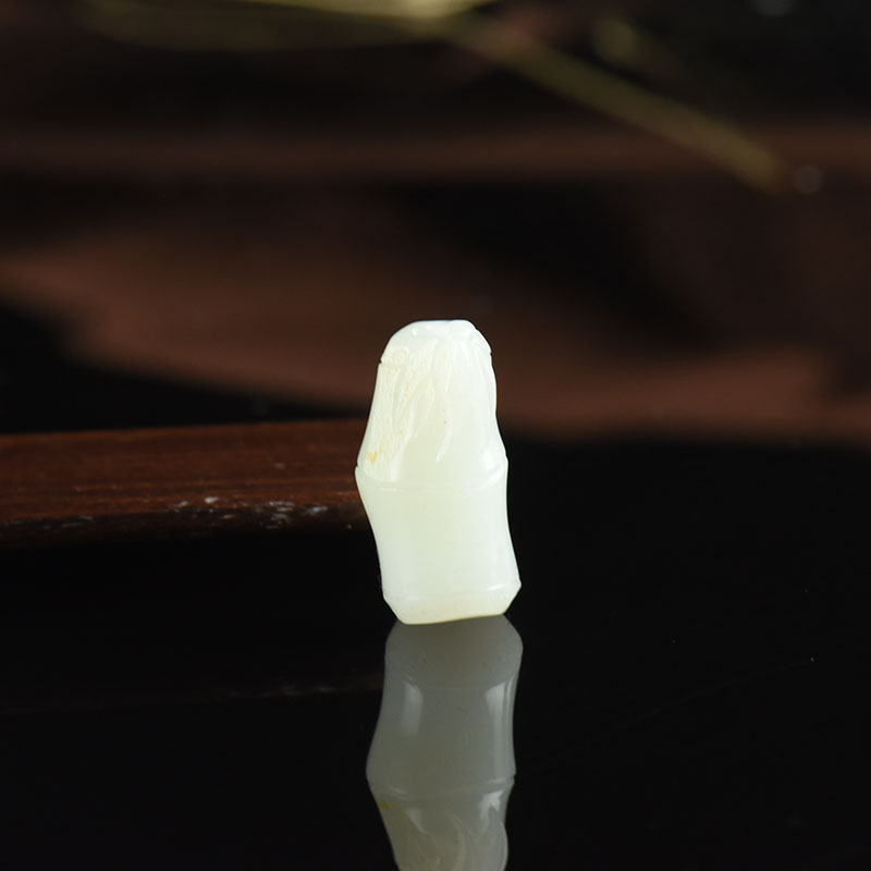 籽料和田白玉竹节吊坠