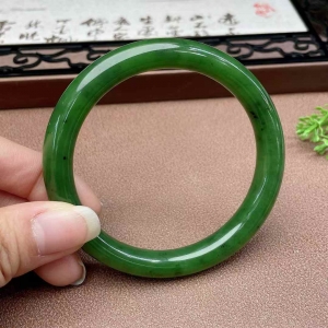 57.5mm和田碧玉圆镯