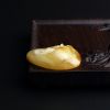 黄白蜜蜜蜡鲤鱼吊坠-红掌柜