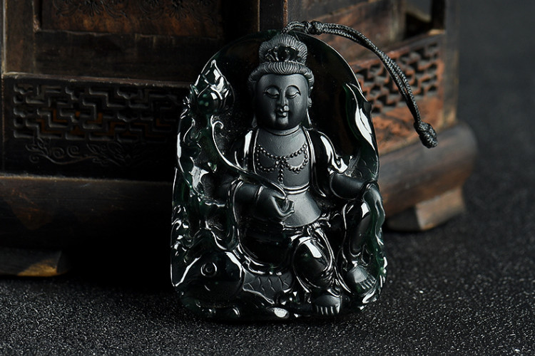 翡翠挑选。墨翠，墨翠是什么，怎样挑选墨翠