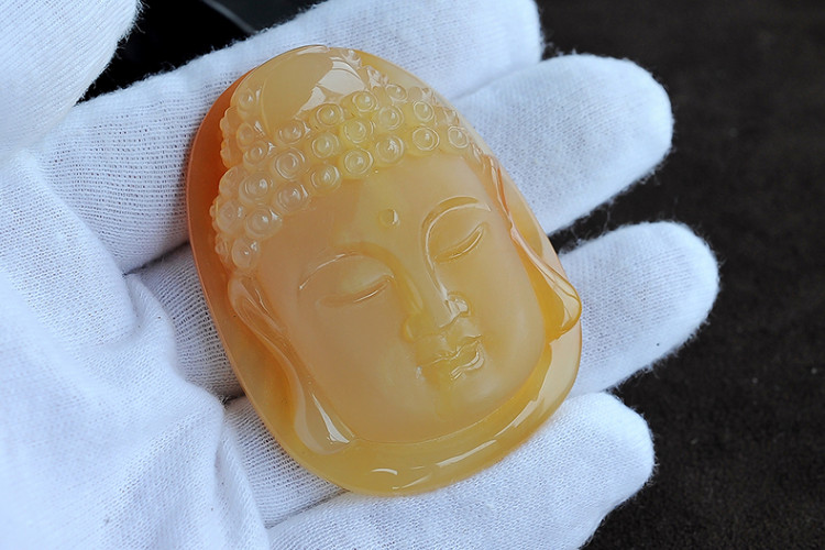 黄龙玉挂件图片