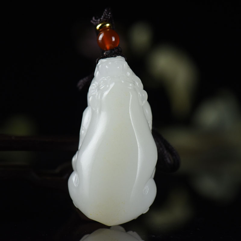 山流水料和田羊脂白玉貔貅吊坠