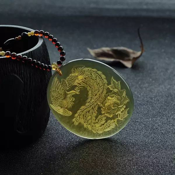 琥珀阴雕-红掌柜